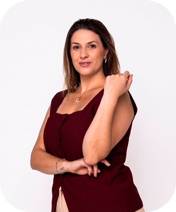 Dra. Carolina Guerriero em atendimento no consultório de cirurgia vascular em Bauru