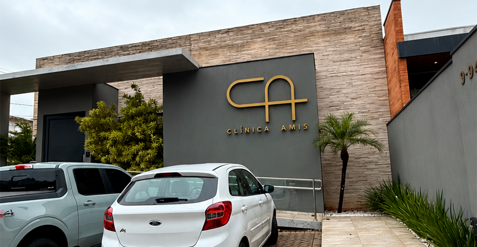 Estacionamento do consultório da Dra. Carolina Guerriero na Vila Aviação em Bauru